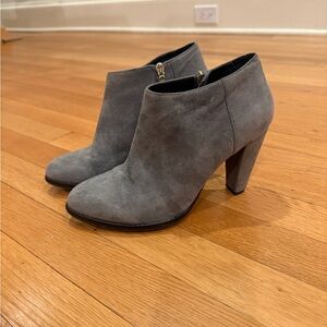 Elizabeth and James Charcoal Suede Ankle Booties, Size 9